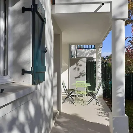 T2 Moderne Avec Terrasse, Parking Et Acces Internet - - Fr-1-495-33 アパート