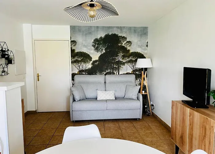 Appartamento T2 à Cambo, Avec Piscine Et Parking, Proche Thermes - Fr-1-495-33 *